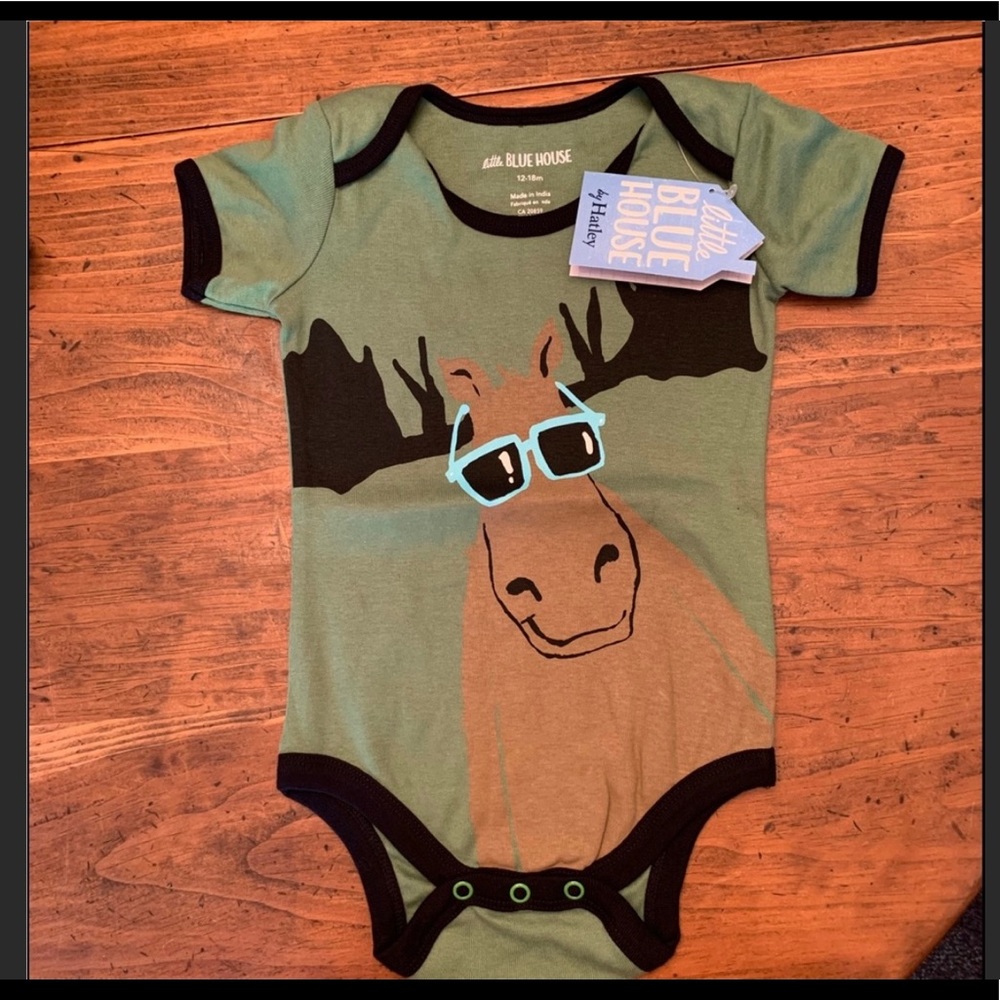 ** NWT Little Blue House Green Onesie w/ Moose 12-18m